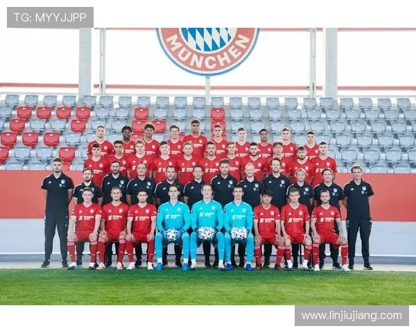 拜仁女足荣获巴伐利亚体育大使称号赞扬其在体育与社会的杰出贡献 拜仁女足荣获巴伐利亚体育大使称号赞扬其在体育与社会的杰出贡献